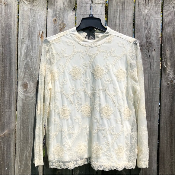 Chicos boho sheer top with tags attached - Picture 1 of 3